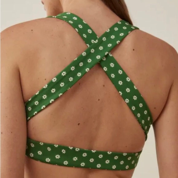 Reformation Dani Ecomove V-Neck Cross Back Bra - Picture 2 of 4